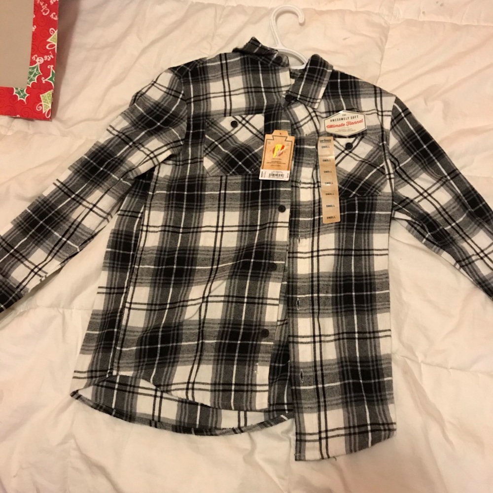 New women’s small flannel really quite
